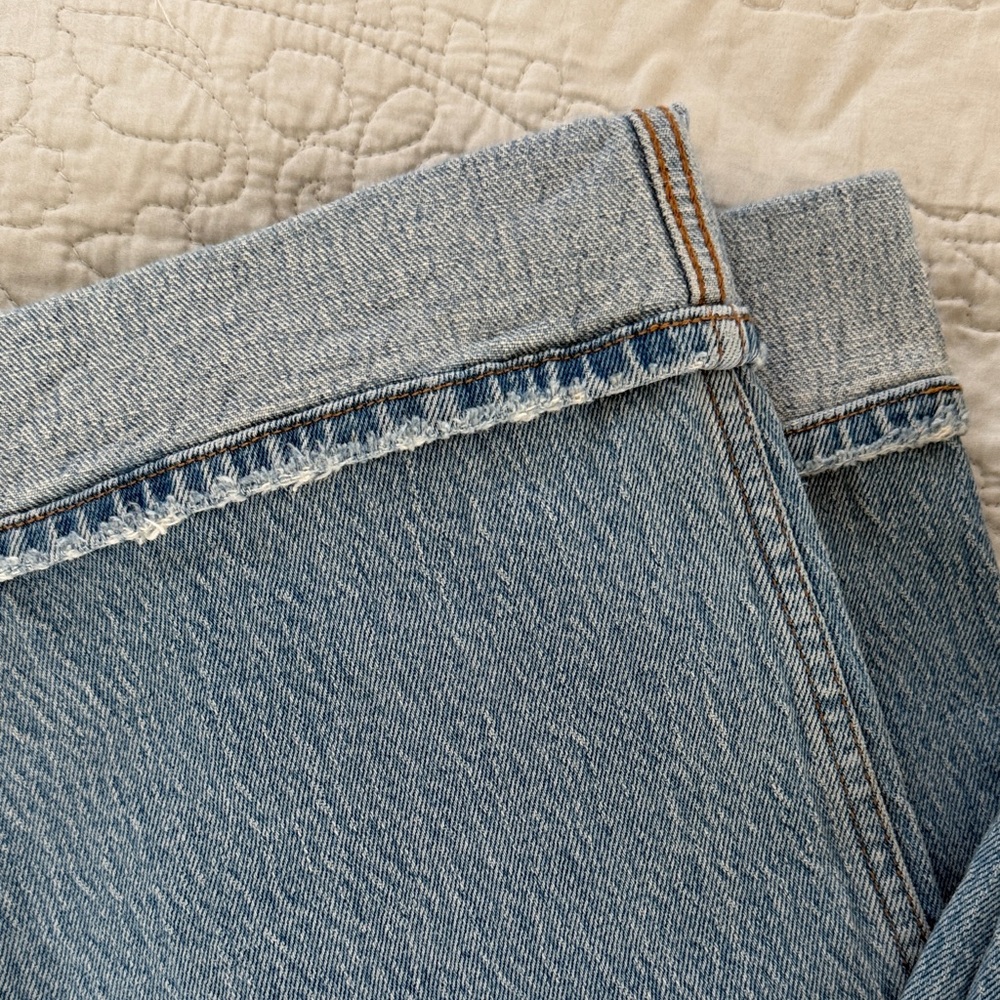 Abercrombie 90s relaxed high rise denim. Size 25 short - Picture 2 of 5